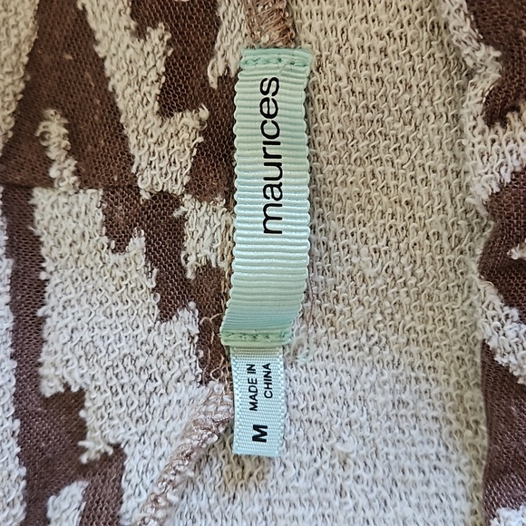 Maurices cowl neck long sleeve top Size Medium - Picture 3 of 4